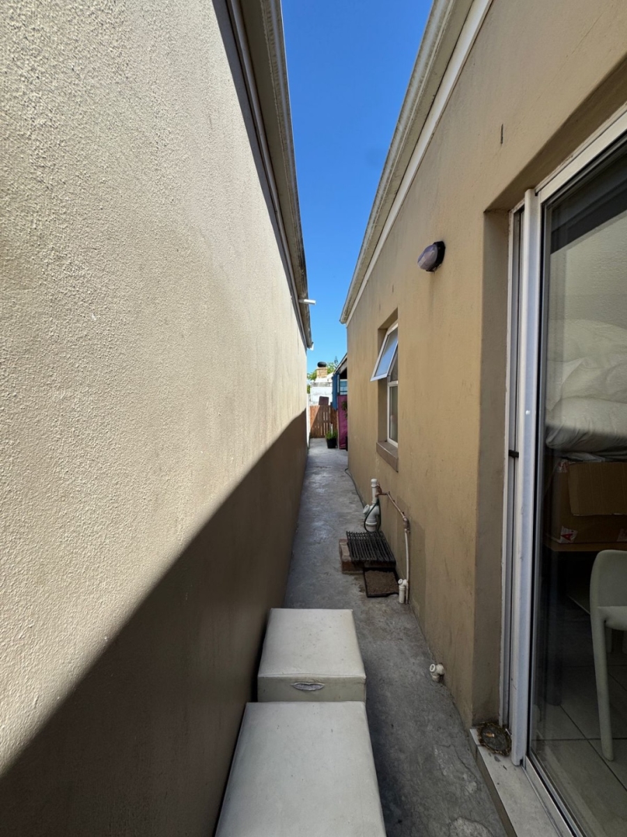 To Let 2 Bedroom Property for Rent in Greenfield Western Cape